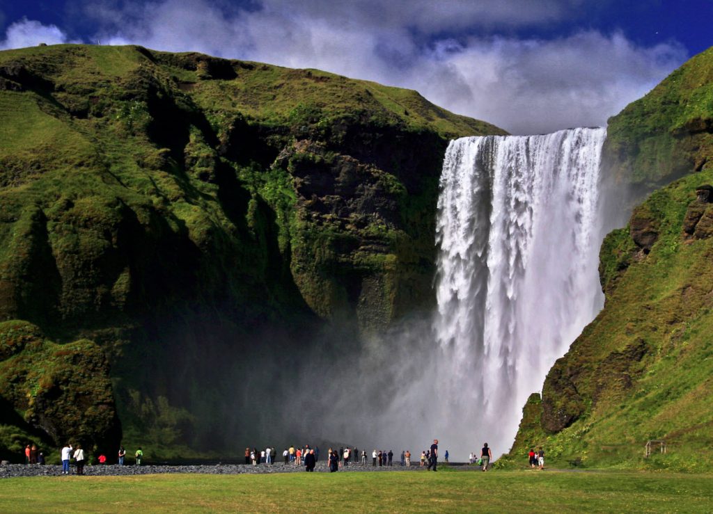 skogafoss-img_2831-col